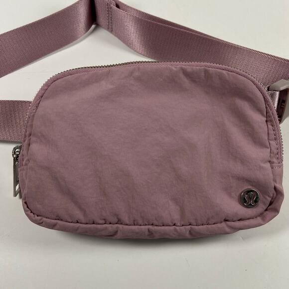 Lululemon Athletica Nylon Belt Bag Pink - Picture 3 of 13